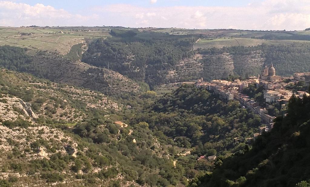 La Rotonda Holiday Home Ragusa Buitenkant foto